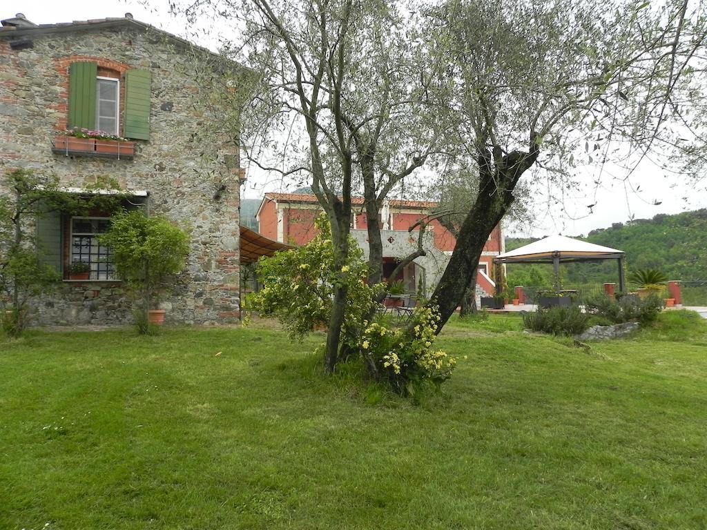 Il Giardino Delle Esperidi Bed & Breakfast Fosdinovo Exterior foto